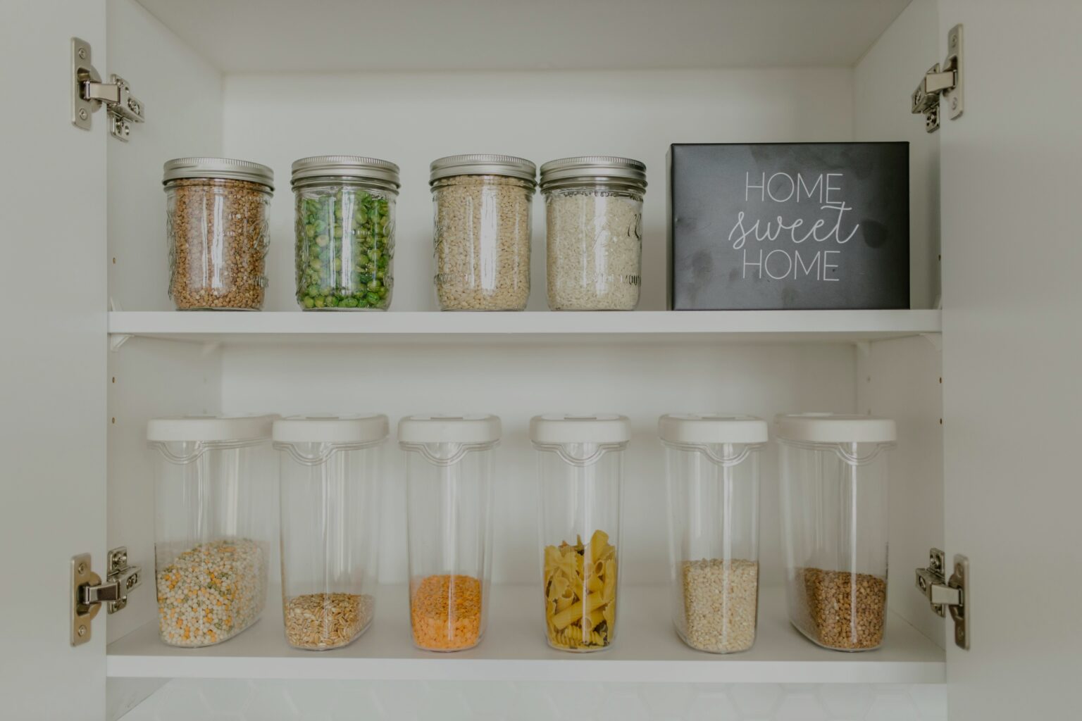 Clear Glass Jars With Brown Powder